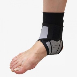 Taping Ankle Brace Right