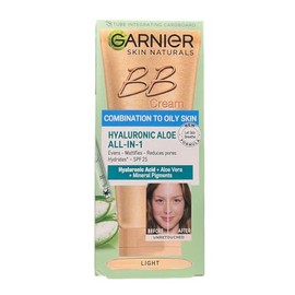 Garnier- Crema BB ligera todo en 1 con aloe hialurónico para pieles mixtas a grasas de Skin Naturals, 50 ml