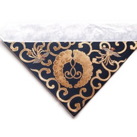 Buddhist altar Uchiki (inner layer), triangle, made of high-grade gold brocade cloth, Uchiki Honganji school, Otani school, Jodo Shinshu family crest (width 52cm (150s), Onishi (Honganji school) navy blue)