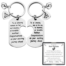 Mom to Be Gifts - Pregnancy Announcement Keychain Set for Daddy and Baby - Parents to Be Jewelry Gift - New Dad First Time Mom Keyring - Future Mother Father Gift