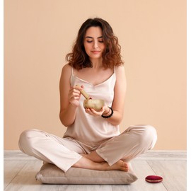 XDrum Therapeutic Singing Bowl Tone H Cushion Set – Tuned to Tone H – for Crown Chakra (Sahasrara) – Approx. 17.5 cm Diameter – Approx. 700 g – Handmade Bronze Alloy from India – Includes Matching