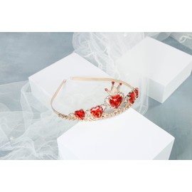 Evie Queen of Hearts Necklace Crown Descendants Costume Fan Jewelry Evie Red Heart Gold Crown for Girls Teens Halloween Parties