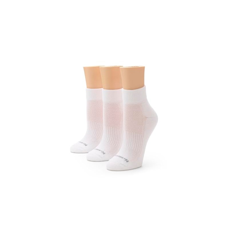 No Nonsense Women’s Cushioned Mesh Quarter Top Ankle Socks -