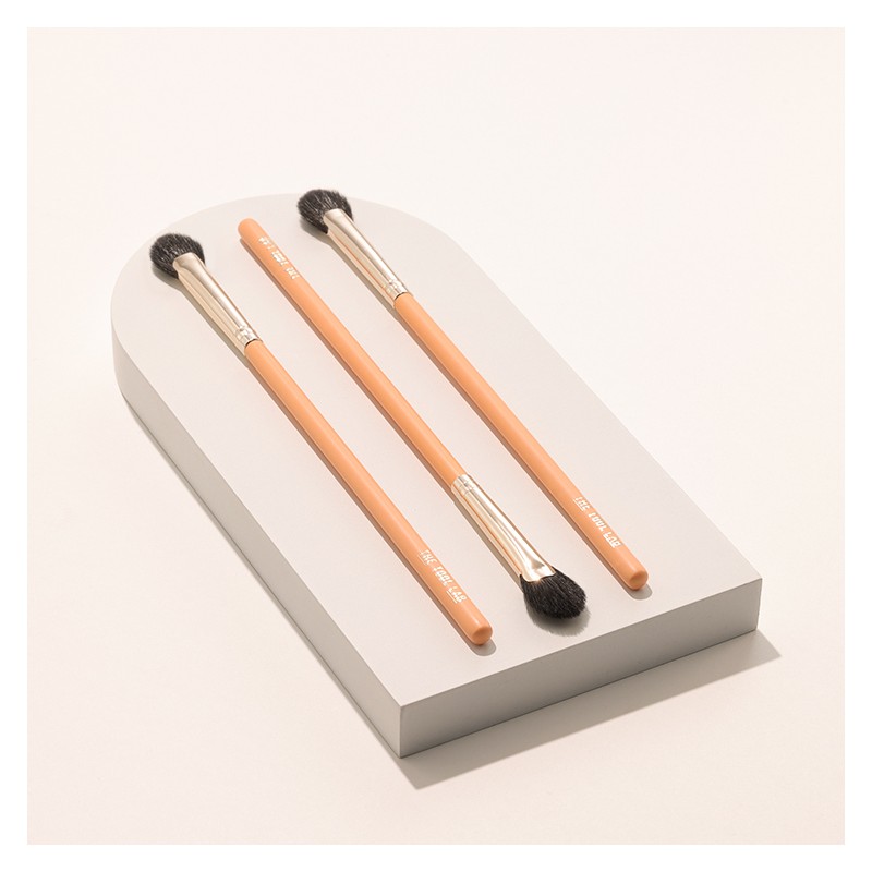 THE TOOL LAB 228 Eyeshadow Fan Brush - THE TOOL
