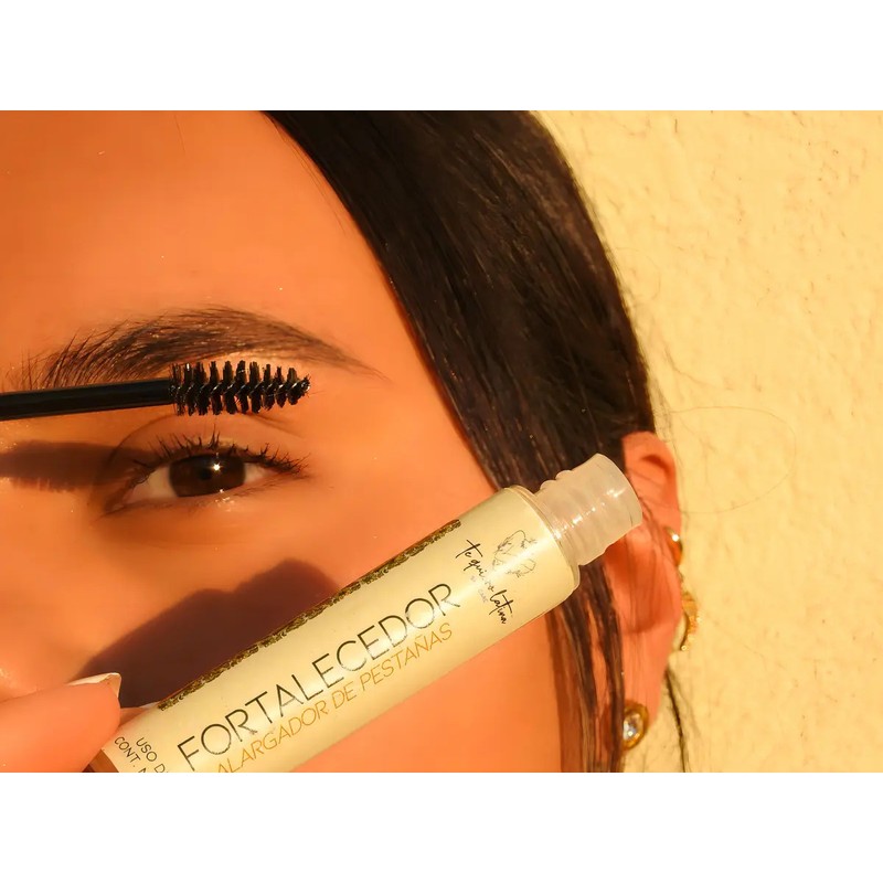 Te Quiero Latina Sérum Crecimiento Pestañas y Cejas con Aceites