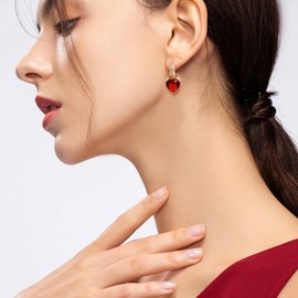 Sonateomber Small Heart Gold Hoop Earrings for Women - Sparkly Huggie Ring Circle Daily Jewelry Gift for Christmas Party, Stainless Steel, No Gemstone