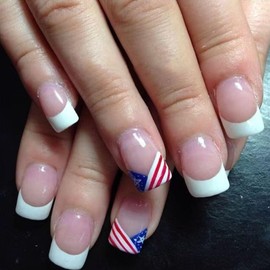 4th of July Press on Nails Square Short Fake Nails with American Flag Designs White French Nails Press ons Glossy Glue on Nails Independence Day False Nails Nude Stick on Nails for Women 24Pcs
