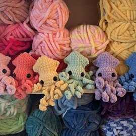 Baby Squid Fidget Toy for Stress Relief - Educational Toy - Color: Lavender