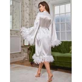 WDIRARA Women's Long Sleeve Satin Fuzzy Trim Bridesmaid Robe - White