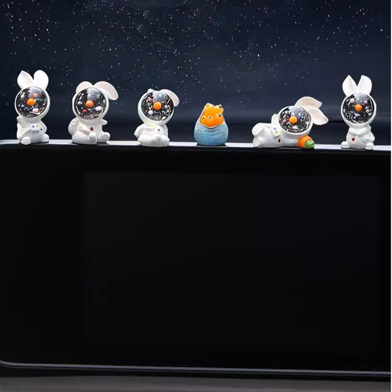 10 pcs Astronaut Object Astronaut Figurine Mini Rabbit Astronaut Rogat
