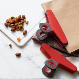 COOK WITH COLOR Wide Heavy Duty Chip Clips - Large Bag Clips for Food Storage with Air Tight Seal Grip, Pack of 8, Red