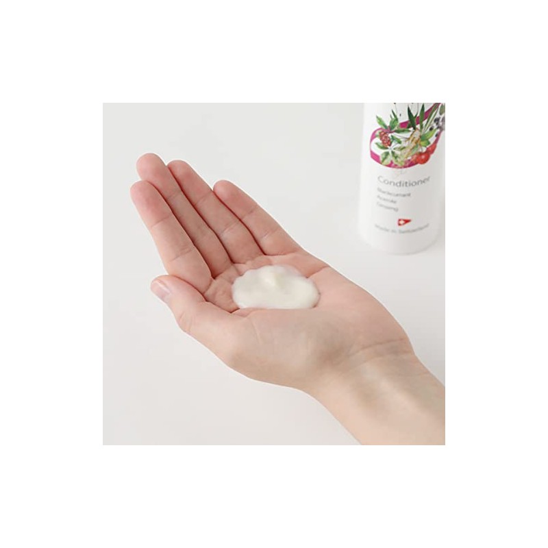 cassis & acerola conditioner