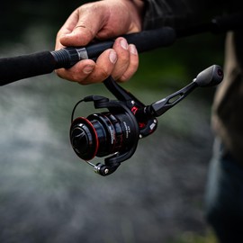 Abu Garcia Cardinal X Spinning Reel, Fishing Reel, Spinning Reels, Predator Lure Fishing - Trout, Perch, Pike, Salmon, Unisex, Black/Red, 2000