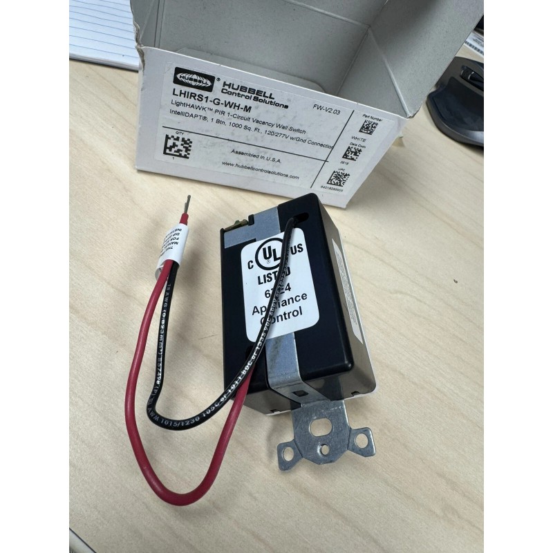 Hubbell LHIRS1-G-WH-M LIGHTHAWK PIR 1 CIRCUIT Vacancy WALL SWITCH