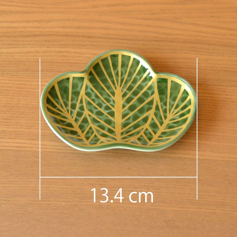 New Year's Tableware, Japanese Tableware, Small Plate, Matsuba, Lucky Charm,