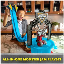 Monster Jam Mud Blasters, Monster Mutt Dalmatian Dunk Tank Playset, Color Change Action, Kids Toy Gifts for Boys and Girls Ages 3 and Up