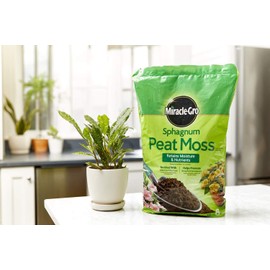 Miracle-Gro Sphagnum Peat Moss, 8 qt.