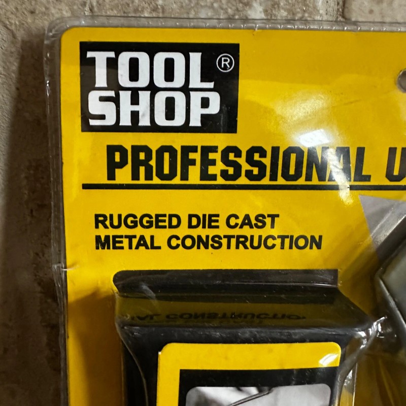 TOOL SHOP NEW Tool Shop Professional Utility Knife w/ Belt
