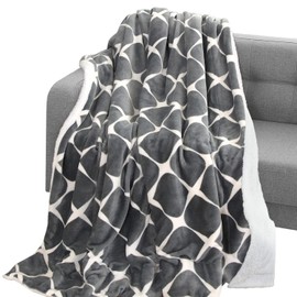 Elegant Comfort Throw Blanket, Reversible Sherpa Flannel, Ultra-Soft, Fuzzy, Cozy and Plush- All Season Lightweight Decorative Throw, 50 x 60 inches, Ogee Pattern Sherpa Throw, Silver Gray