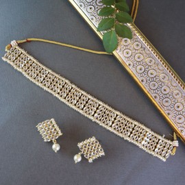 I Jewels - Juego de collar de gargantilla con tachuelas de Bollywood y Kundan chapado en oro para mujer (K7209), Aleación ambiental