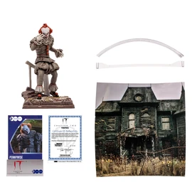 McFarlane WB 100: Pennywise - IT ™ - (Movie Maniacs) Figura Posada de 6 Pulgadas Toys