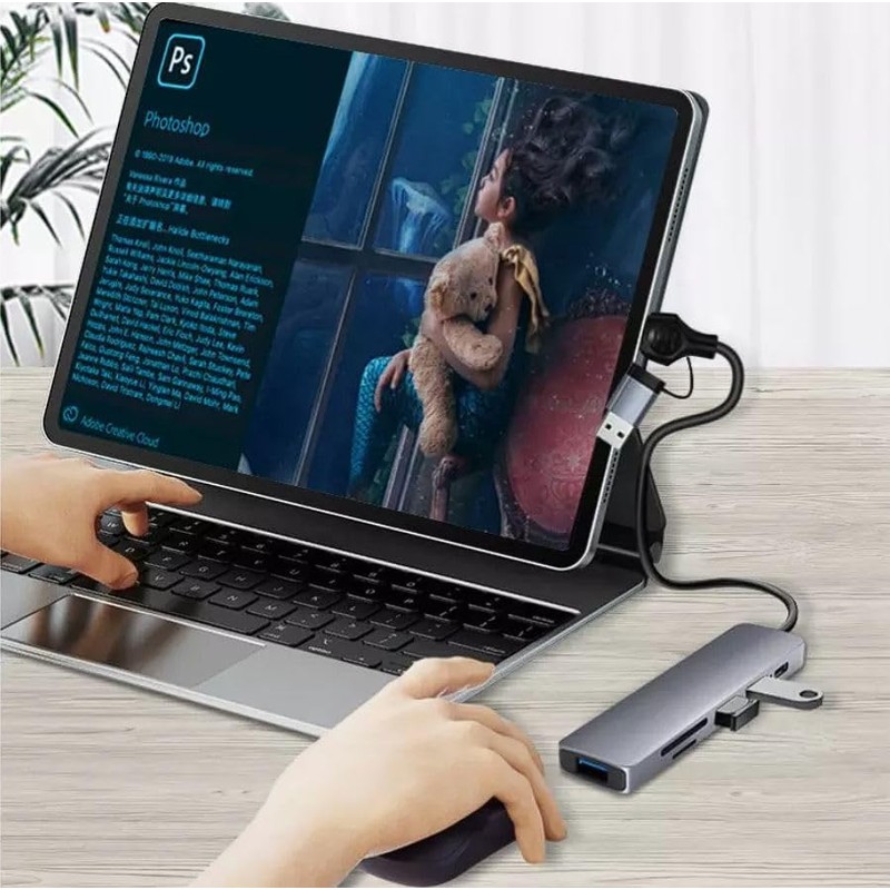 REAGLE USB 3.2 GEN 1 6-in-1 Active Hub Adapter Two