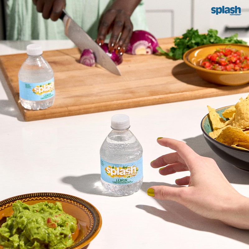 SPLASH REFRESHER Lemon Flavored Water, 8 Fl Oz, Plastic Bottle