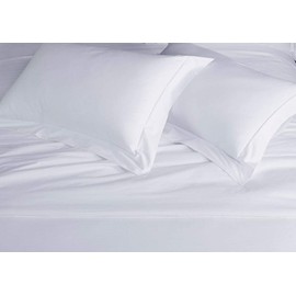 Queen White Pillow Shams, 600 Thread Count 100% Egyptian Cotton Pack of 2, White Pillow Shams Cushion Cover, Super Soft 20 x 30 Bed Pillows