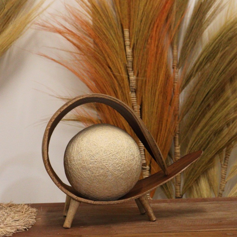Real Coconut Leaf Table Bedside Lamp Electrial Light - Cream