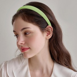 EIOAUY 3Pcs White Pearl Headbands for Women Girls Non-Slip Padded Headband Cute Vintage Hair Band Wedding Stylish Hair Accessories (Green, 3Pcs)