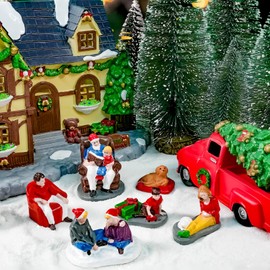 Rileryan 9 PCS Miniature Christmas Town People Figurines Village Sets for Christmas Collectible Decorations Accessories