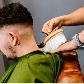 Kobe Professional Hairdressing Wooden Neck Brush - Barber Accessories - Soft Salon Neck Brush For Cutting, Cleaning & Removing Stray Hairs - for Hairdressers & Barbers