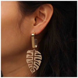 Sttiafay Boho Hollow Palm Leaf Earrings Gold Leaves Dangle Earrings Metal Leaf Drop Earrings Monstera Leaves Statement Earrings Jewelry for Women and Girls