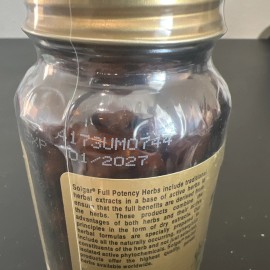 Solgar FP Saw Palmetto Berries Dietary Supplement 100 Vegetable Capsules 01/27