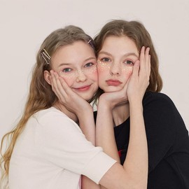 ZLSPTK 8Pcs Glitter Freckles Face Tattoo Gold Silver Face Sparkle Speckles Patches Cute Waterproof Temporary Freckles Tattoos for Women Girls Stardust Beauty Makeup Accessories for Music Party Holiday