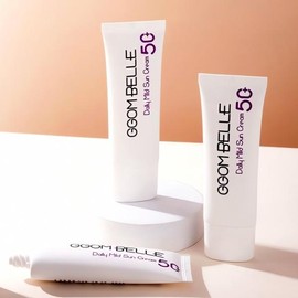 Sensitive UV protection sunscreen 50g skin protection cream sunscreen skin care inorganic moisturizer Cash on delivery or payment upon order / 민감성 자외선차단 선크림 50g 피부 보호 크림 자외선차단제 스킨 케어 무기성 보습제 착불 또는 주문시 결제