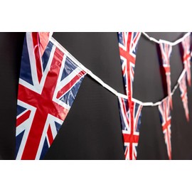 Union Jack Bunting - 60ft (50 Flags) PVC Triangle Flags - Ideal Decorations for Royal Celebrations, World Cup, Sporting Events & Parties