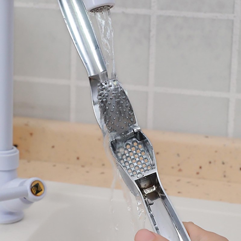 Premium Garlic Press – Handy & Easy to Clean –
