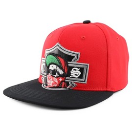 Trendy Apparel Shop Chicano Skull con bandana bordada con visera plana Snapback Cap, Rojo Negro, One Size