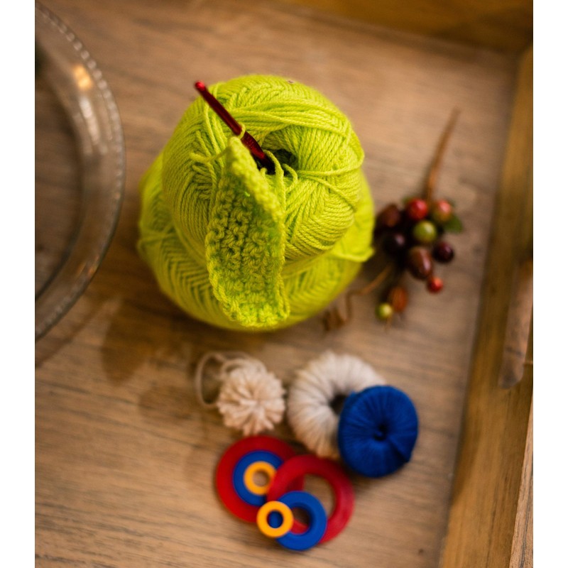 Korbond DK Bright Green Yarn - 100g Acrylic Yarn -