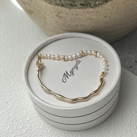 Myrvynte Freshwater Pearl Bracelet, 4.5-5mm 14k Gold Small Pearl Cuff Bracelet Gold pearl Beaded Bracelet for Women Wedding Anniversary Mother's Day, One Size, Brass, Pearl