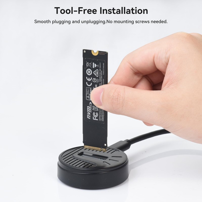 ELUTENG Single M.2 NVMe to USB C/USB A Docking Station