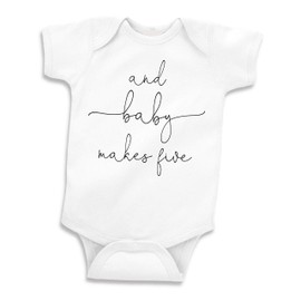 Bump and Beyond Designs Pregnancy Announcement, Baby Makes Five (Preemie, White)
