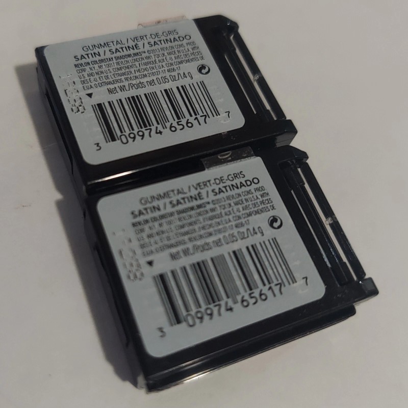 Revlon SET OF TWO Revlon Colorstay Shadowlinks Eye shadow -