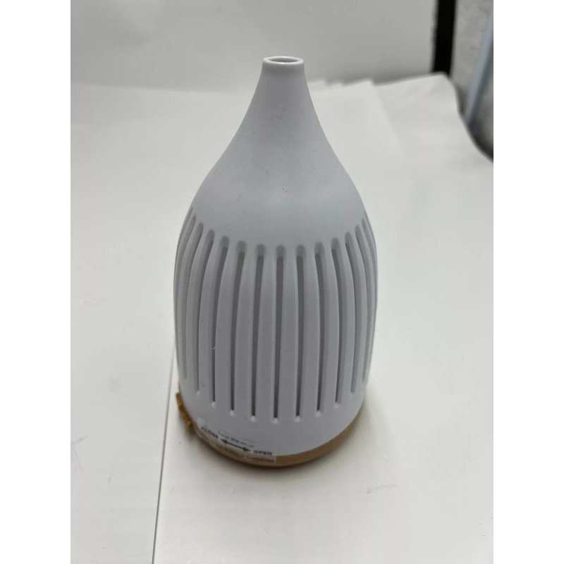 Mainstays (QTY 2) Mainstays Cool Mist Ultrasonic Aroma Diffuser MSSP22-1070WD