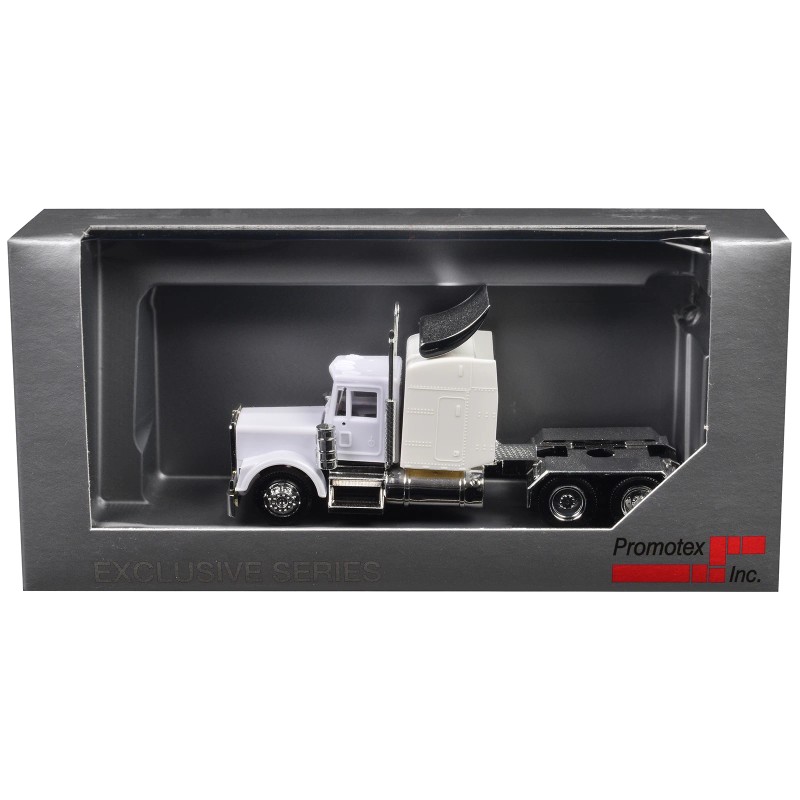 DCD Kenworth W900 White 1/87 (HO) Sleeper Cab Plastic Model