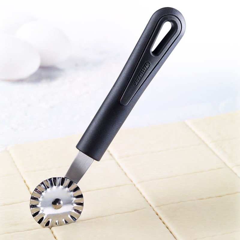 Westmark Gentle, 283222E3 Pastry Wheel / Corrugated Cutting Wheel, Diameter