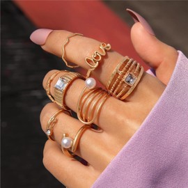 Gold Rings for Women Chunky Pearl Rings for Women Gold Stackable Ring Statement Gothic Vintage Ring Trendy Jewelry Gifts 2025
