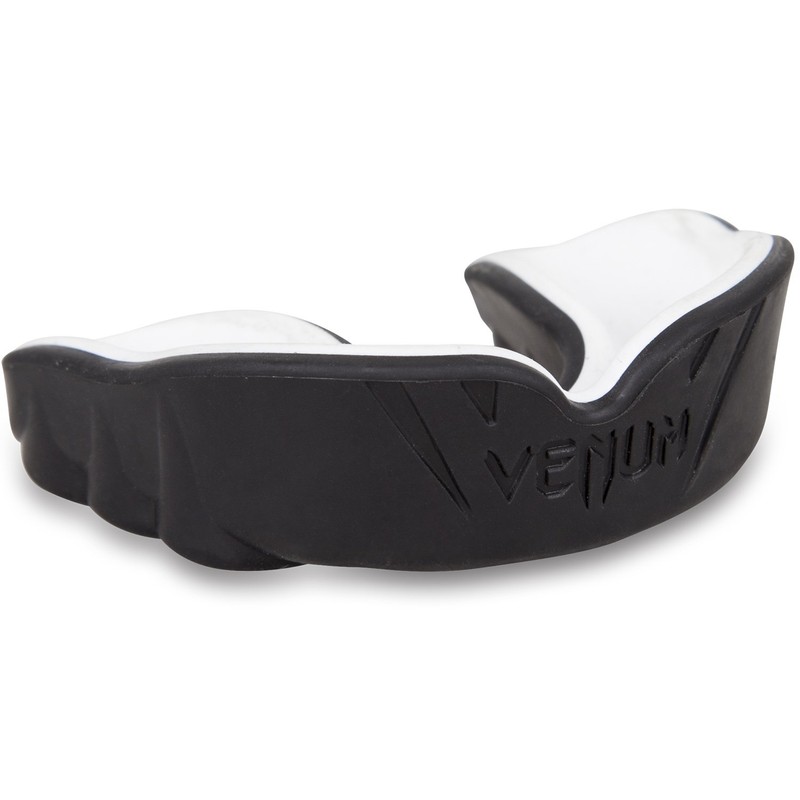 Venum Challenger Mouth Guard Adults', black