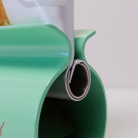 XYKEEY Toothpaste Tube Squeezer - Set of 2 Toothpaste Squeezer Rollers, Metal Toothpaste Tube Wringer Seat Holder Stand (Green)